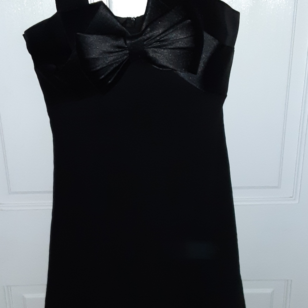 Dress - Picture 2 of 4